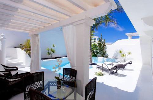 Geafond Villa | Villa Alegria