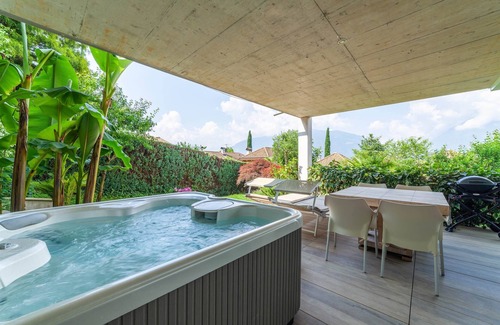 Schenna Apartment | Villa Alvarium - Moderne Architektur mit Großen Räumen und Designer Ausstattung
