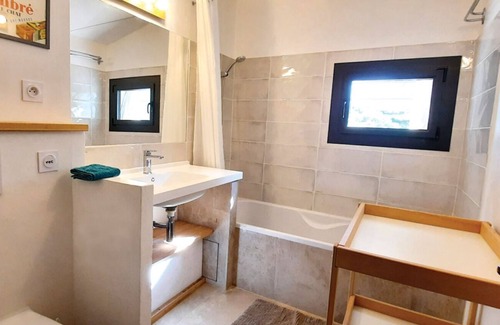Mirabel-aux-Baronnies Villa | Villa Amiradou - Four Bedroom Villa, Sleeps 8