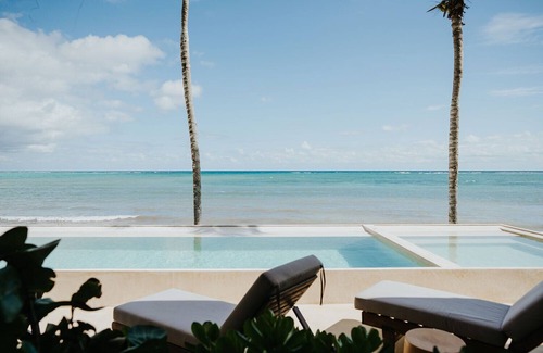 Tulsayab Villa | Villa Amaite - 8BR beachfront property with ocean front pool, Soliman Bay