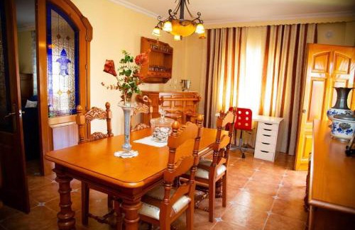Alora Villa | Villa Ana Todo Confort