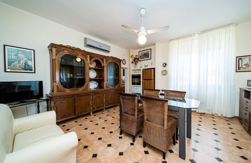 Lido Marini House | Villa Anna By Vivimy
