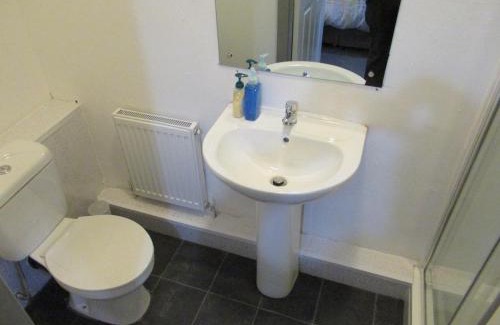 Walkden Apartment | Villa Anson