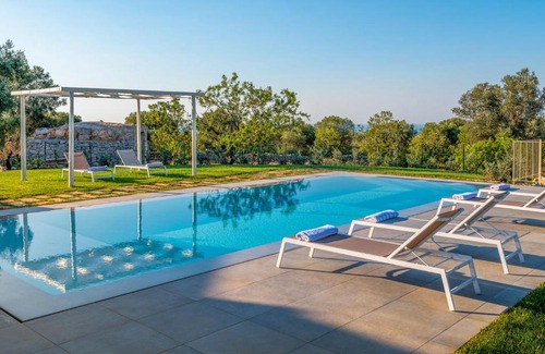 Carovigno Villa | Villa Apeliote by Raro Villas