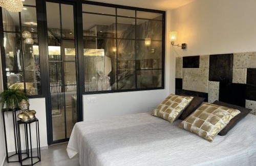 La Crau House | Villa arbor vitae piscine privee a 13km de la mer