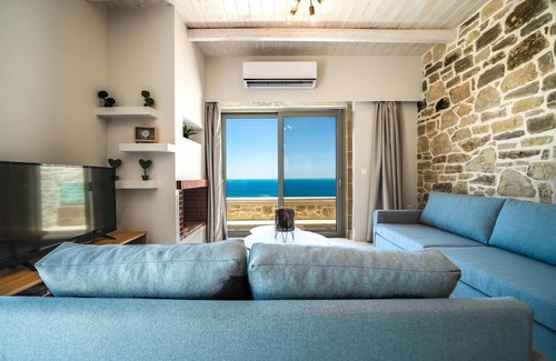Zerviana Villa | Villa Ariti | Luxury villa, private pool, jacuzzi, near Falassarna
