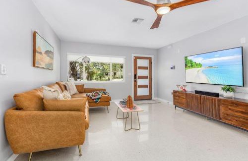 Fort Myers House | Villa Armonia Serenity, Style and Location