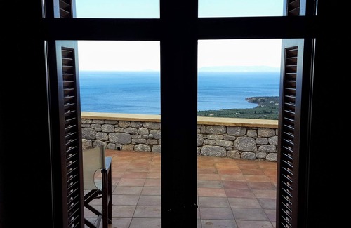 Lefktron Villa | Villa Arsinoi in Stoupa, privacy, private pool, breathtaking sea views.