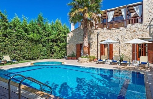 Asteri Villa | Villa Asteri Pool Sea View Stone Villa 4BR