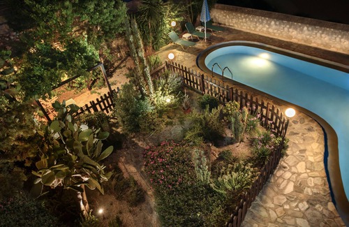 Megala Chorafia House | Villa Athina is a traditional, fully modern holiday villa near Chania