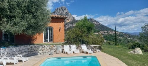 Vence Villa | Villa Aurabelle für Familien und Genießer der Côte d'Azur