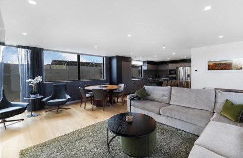 Wanaka Villa | Villa Aurora, luxury in the heart of Wanaka