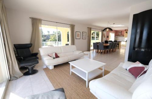 Aureille Villa | villa avec piscine aureille alpilles paragi ls1-449