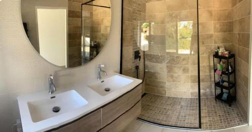 Rognac Apartment | Villa avec piscine Châtaigniers - Villa 3 pièces 4 personnes MAE-1773
