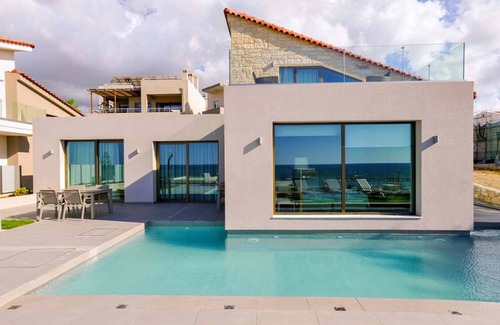 Kato Galatas Villa | Villa Avra I Brand new villa with seaview