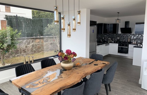 Kadıkale Villa | Villa Aylinda with Private Heated Pool