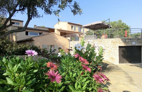 Bandol Villa | Villa Azur Golf 5*, sea view, quiet, close city center, air conditioning, WIFI