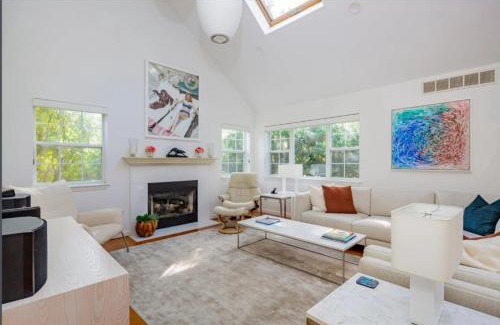 East Hampton Villa | Villa Baloch- w/Sparkling heated pool