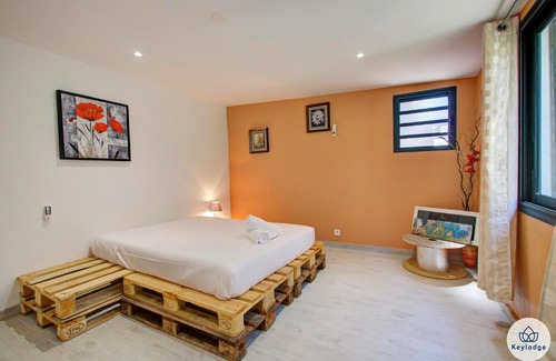Sainte-Clotilde Villa | Villa Bambusa - 88m² - Piscine - 6 personnes - Proche centre-ville et aéroport