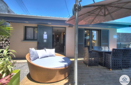 Sainte-Clotilde Villa | Villa Bambusa - 88m² - Piscine - 6 personnes - Proche centre-ville et aéroport