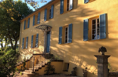 Neoules Villa | Villa BASTIDE with swimming pool on a wine-growing estate