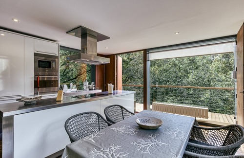 Begur Villa | Villa Begur with Pool, Terrace & Wi-Fi