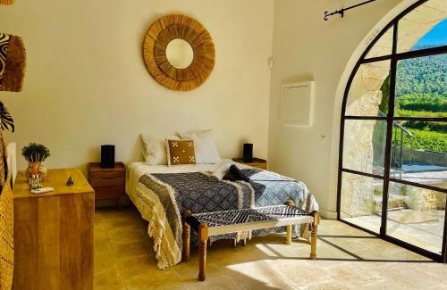 Menerbes Villa | VILLA BEL - Entre paradis et vignes