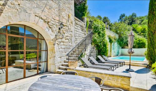 Menerbes Villa | VILLA BEL - Entre paradis et vignes