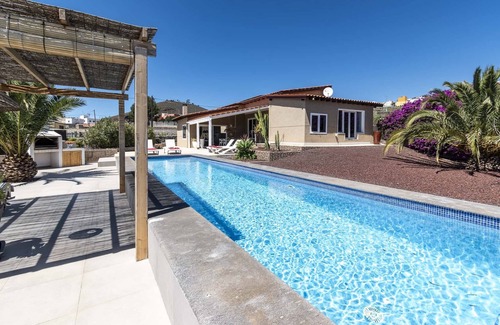 Granadilla de Abona Villa | Villa Bella Summary: