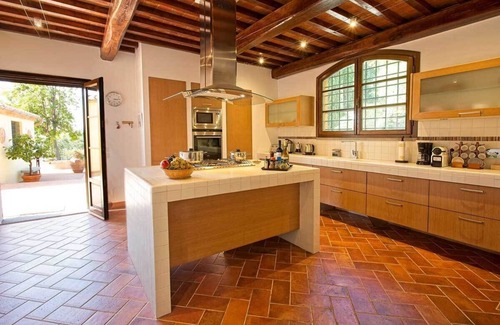Certaldo Villa | VILLA BELLAVISTA-TUSCANY-POOL -JACUZZI- breath-taking view-great for family
