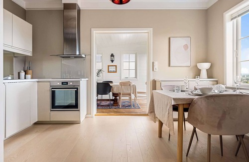 Bergenhus Apartment | Villa Bellevue l hot tub l Parking l Terrace