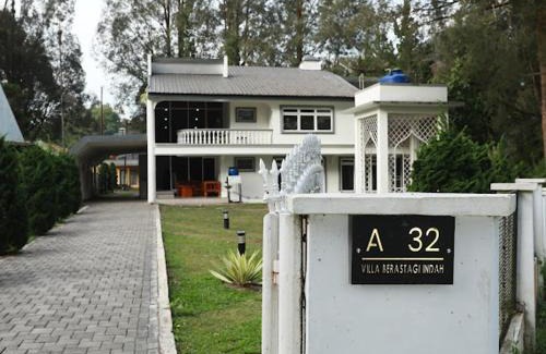 Karo Villa | Villa Berastagi Indah A32 - TEBU MANIS