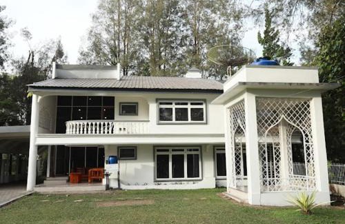 Karo Villa | Villa Berastagi Indah A32 - TEBU MANIS