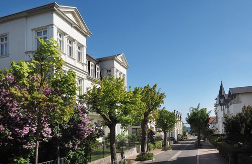Ahlbeck Apartment | Villa Bismarckshöhe FeWo WANDA in the Baltic seaside resort of Ahlbeck on Usedom