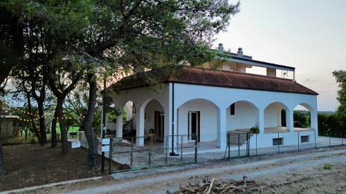 Carmiano Villa | Villa Brada