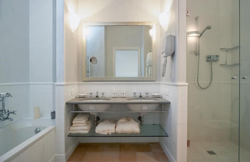Fratta Apartment | Villa Bucher Winery