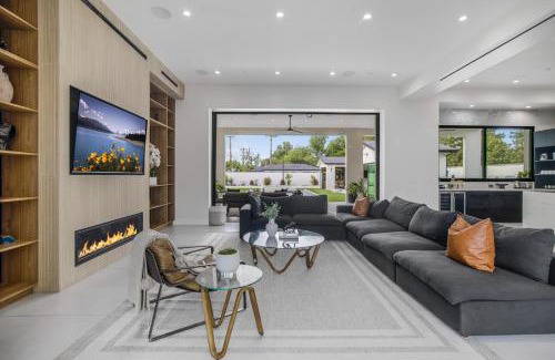 Woodland Hills Villa | Villa Califa