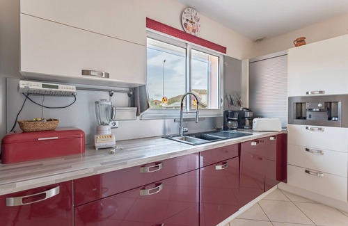 Perpignan Villa | Villa 'Calm and Tranquility' with Private Terrace, Private Garden and Air Conditioning