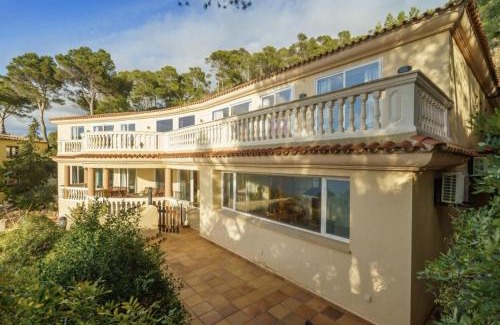 Camp de Mar Villa | Villa Camp de Mar, Sea View