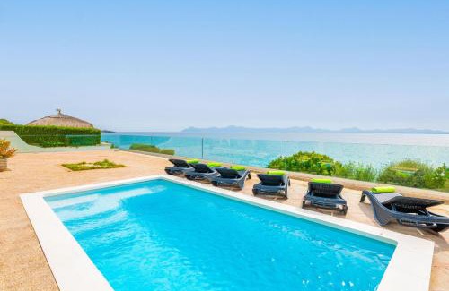 Alcanada Ski Chalet | Villa Can Torrens