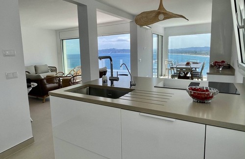 L'Estartit Villa | Villa Cap De La Barra for 8 people
