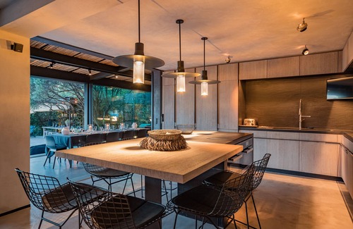 La Croix-Valmer Villa | Villa Cape Cod, Luxury beachfront property