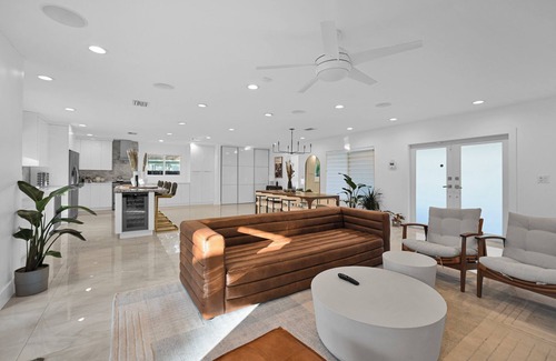 Ives Estates Villa | Villa Capri Aventura 4 Bed