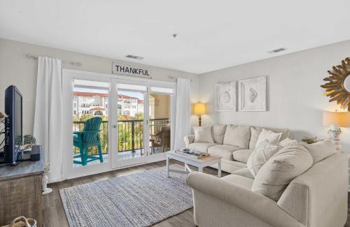 North Topsail Beach Villa | Villa Capriani Condo with Direct Beach Access!