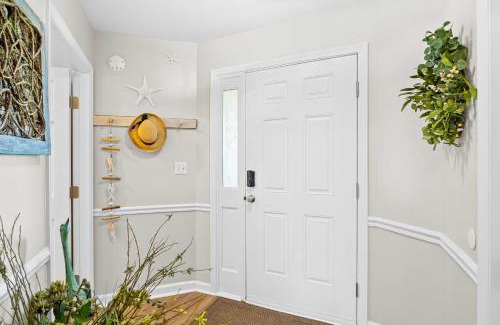 North Topsail Beach Villa | Villa Capriani Condo with Direct Beach Access!