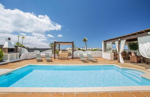 Montana Roja Villa | Villa Capricho