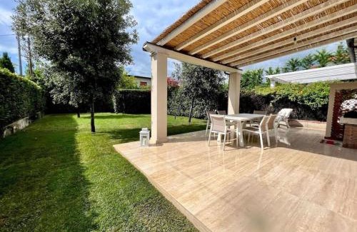 Forte dei Marmi Villa | Villa Carli in centro a Forte dei Marmi
