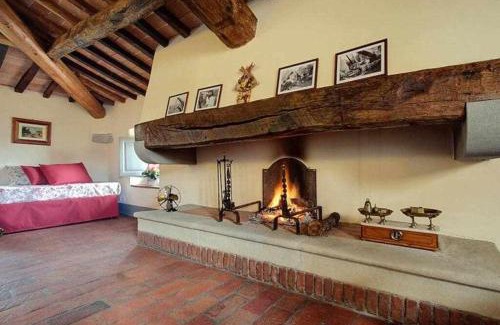 Calenzano Apartment | Villa Casaglia 2apartment With Shared Pool