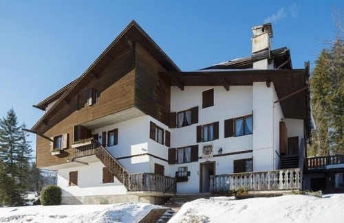 Cortina d'Ampezzo Historic Centre Apartment | Villa Casanova