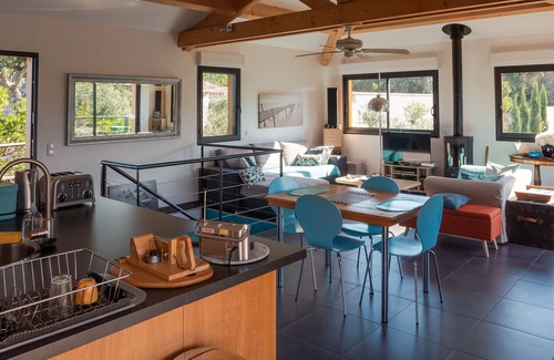 Sainte-Lucie-de-Porto-Vecchio Villa | Villa Casasou, Pinarello, heated swimming pool, beach 800 m, mountain view, air conditioning